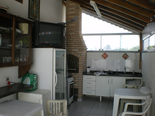 Comercial de 850m² em Casa Verde