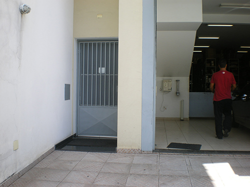 Comercial de 850m² em Casa Verde