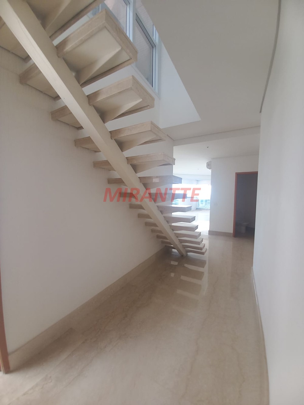 Cobertura duplex de 332m² com 5 quartos em Jardim Analia Franco