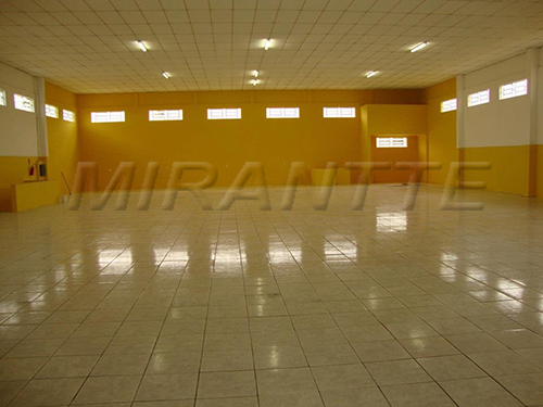 Comercial de 1310m² em Jardim da Mamãe
