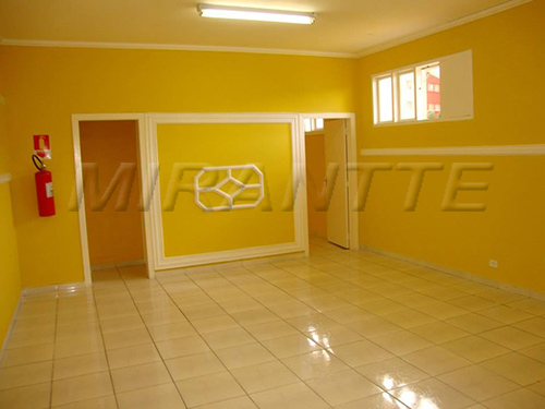 Comercial de 1310m² em Jardim da Mamãe