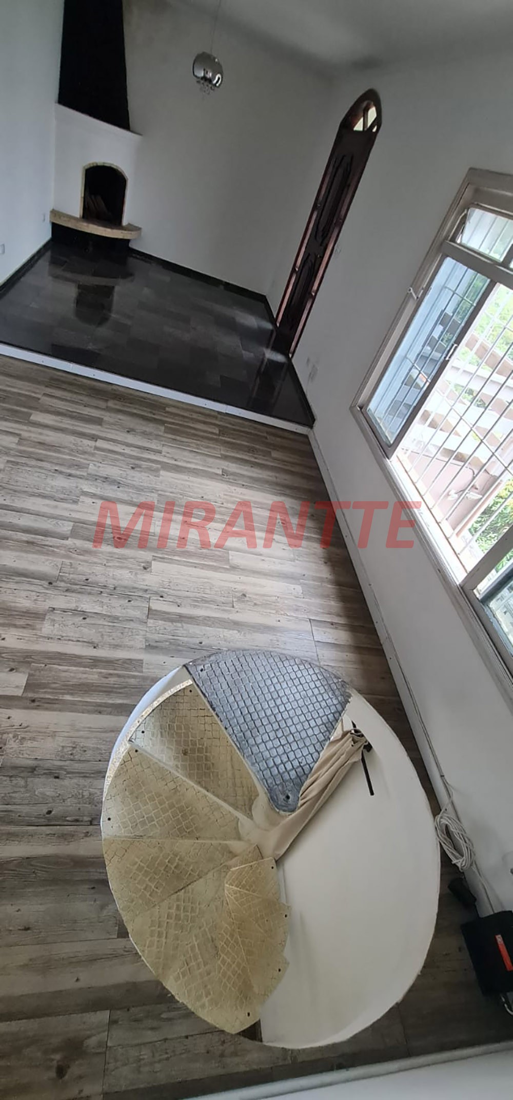 Sobrado de 290m² com 4 quartos em Tremembe