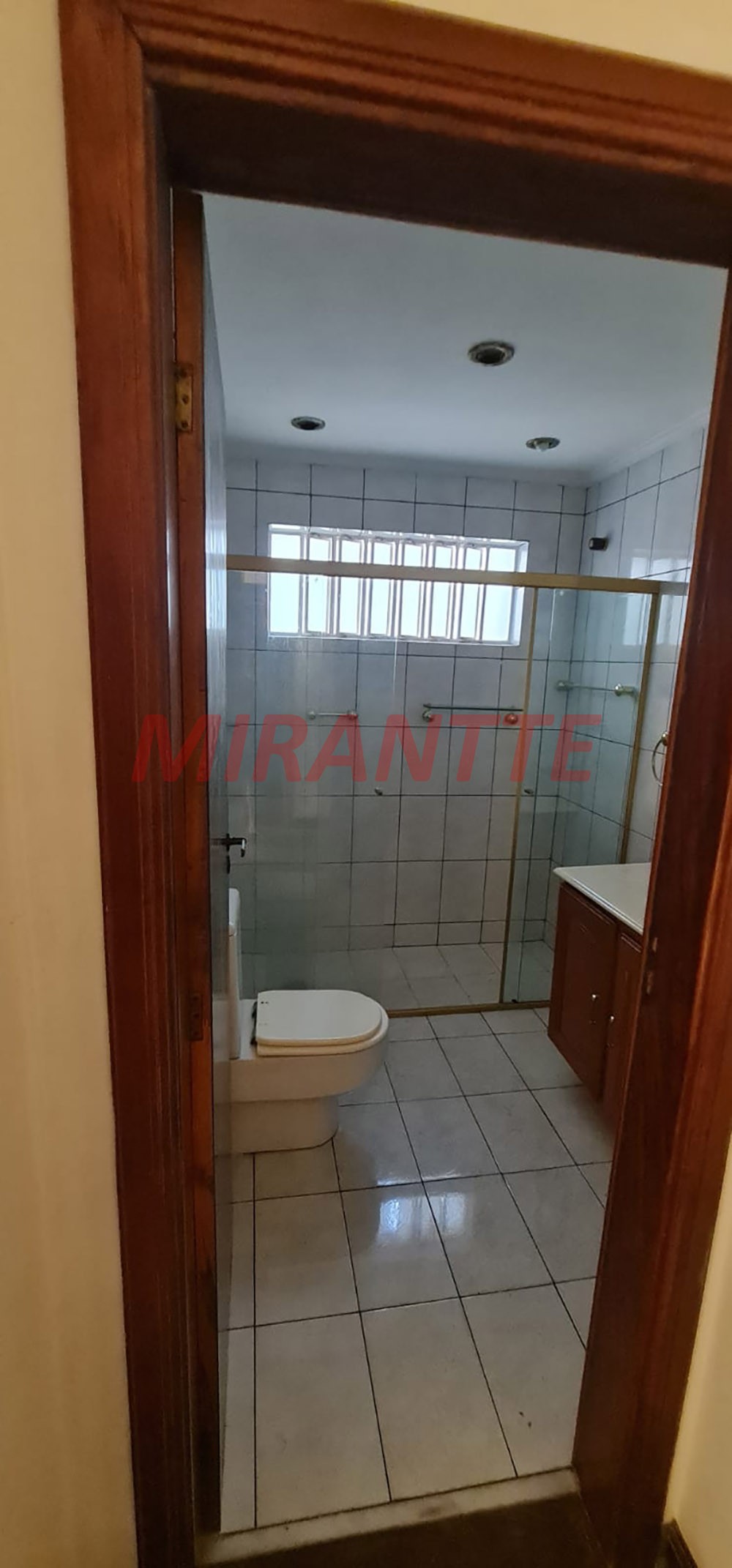Sobrado de 290m² com 4 quartos em Tremembe