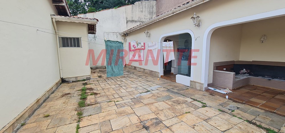 Sobrado de 290m² com 4 quartos em Tremembe