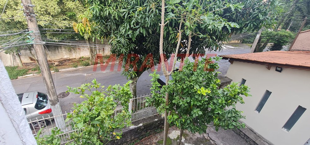 Sobrado de 290m² com 4 quartos em Tremembe