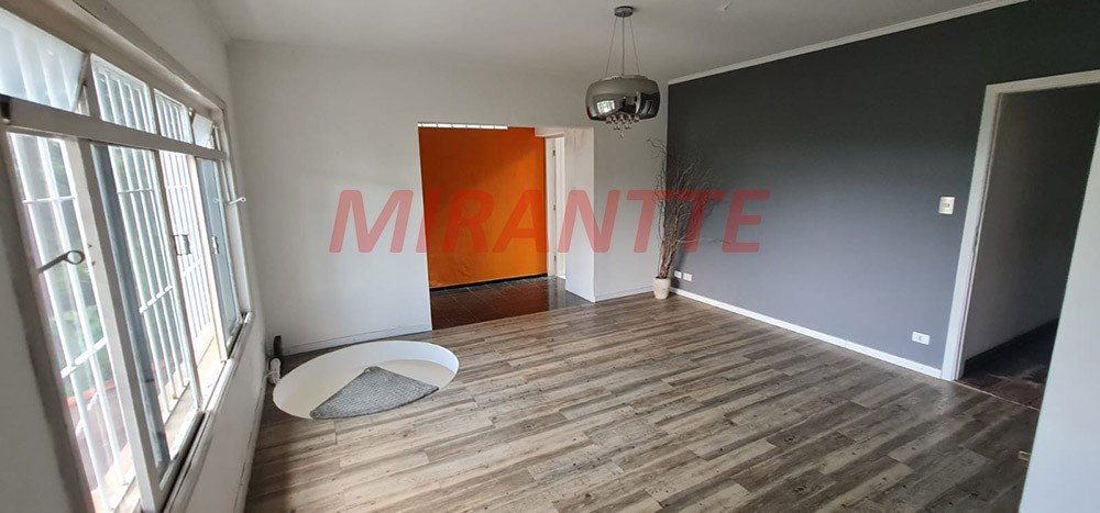 Sobrado de 290m² com 4 quartos em Tremembe
