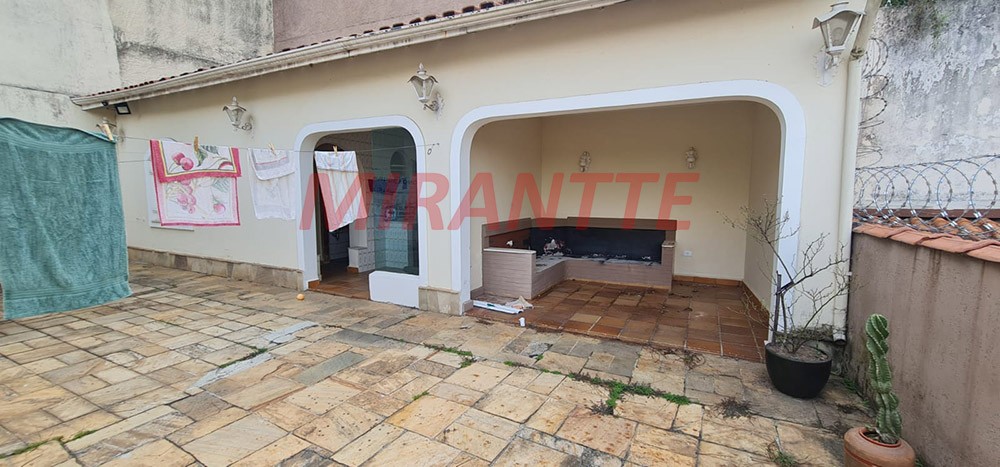 Sobrado de 290m² com 4 quartos em Tremembe