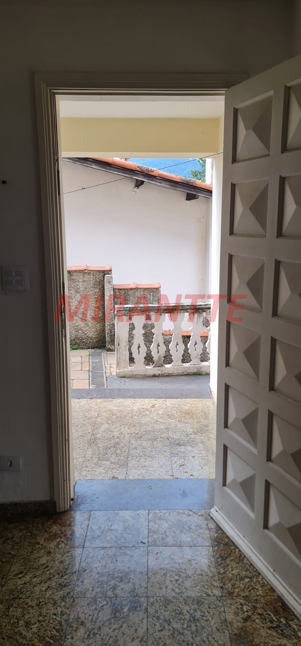 Sobrado de 290m² com 4 quartos em Tremembe