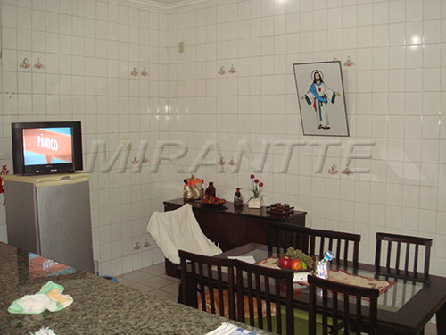 Casa terrea de 200m² com 3 quartos em Limão