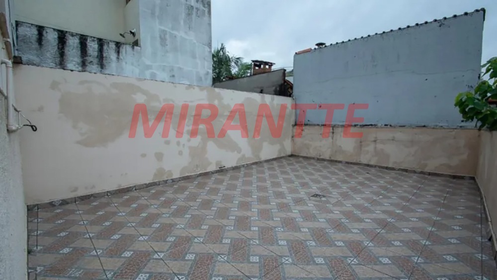 Sobrado de 174m² com 3 quartos em Santana