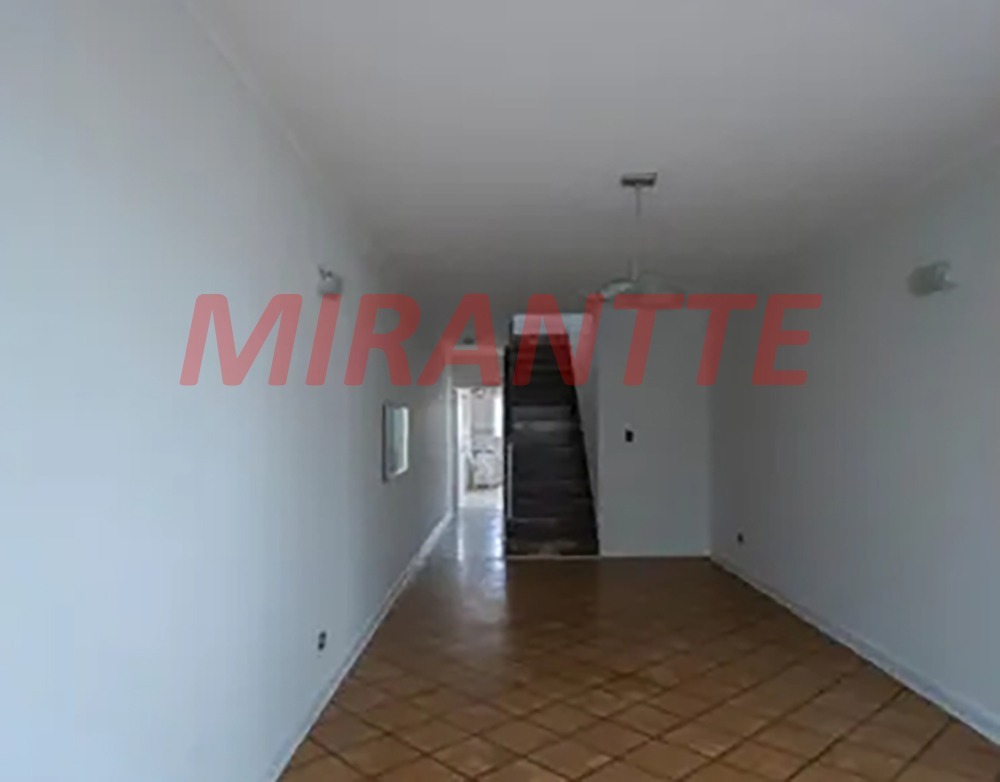 Sobrado de 174m² com 3 quartos em Santana