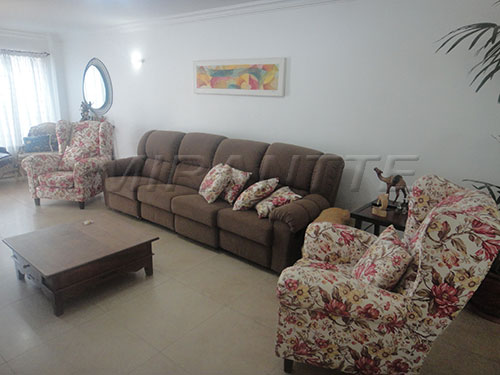 Sobrado de 420m² com 4 quartos em Jardim Leonor Mendes De Barros