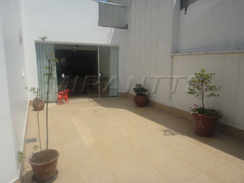 Sobrado de 420m² com 4 quartos em Jardim Leonor Mendes De Barros