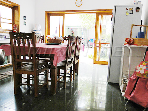 Sobrado de 247m² com 3 quartos em Santana