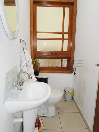 Sobrado de 247m² com 3 quartos em Santana