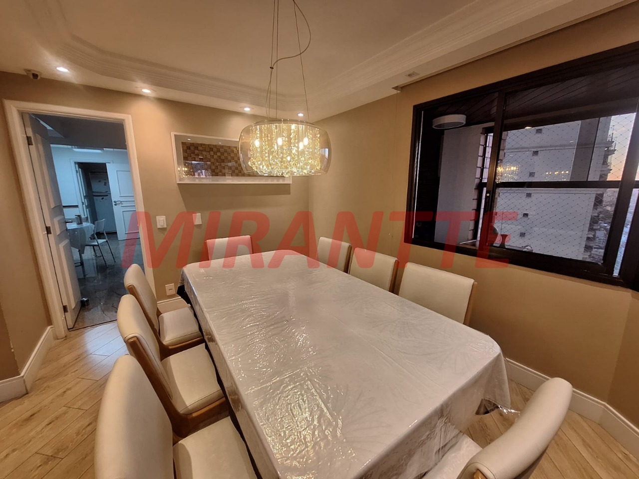 Apartamento de 250m² com 4 quartos em Santana