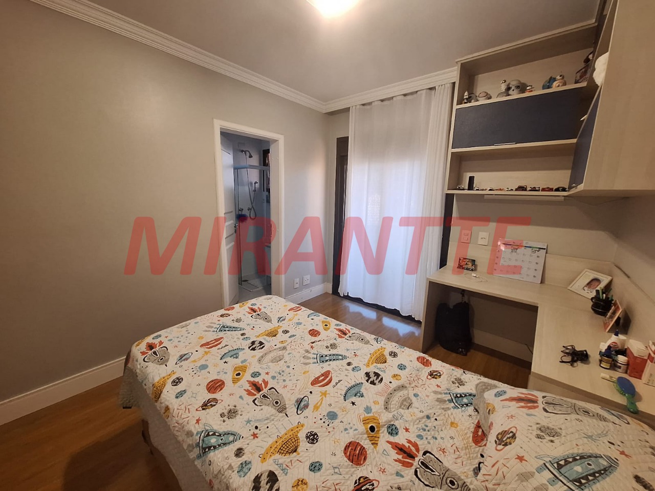 Apartamento de 250m² com 4 quartos em Santana