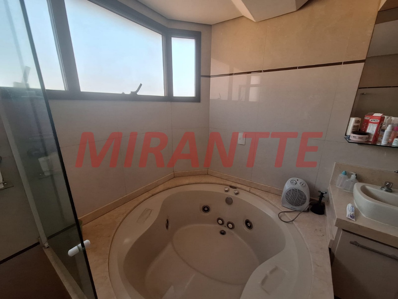 Apartamento de 250m² com 4 quartos em Santana
