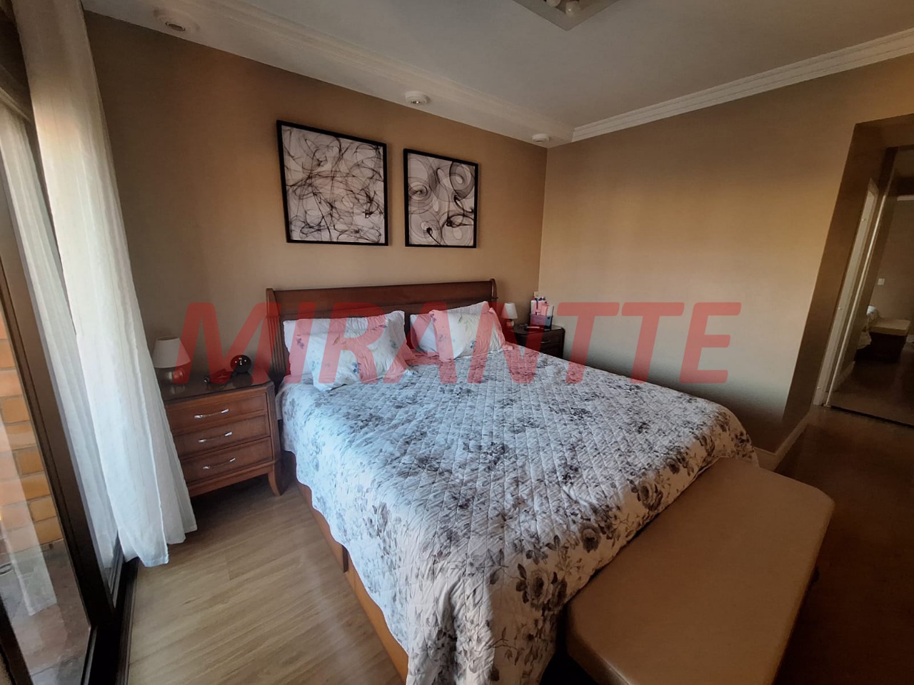 Apartamento de 250m² com 4 quartos em Santana