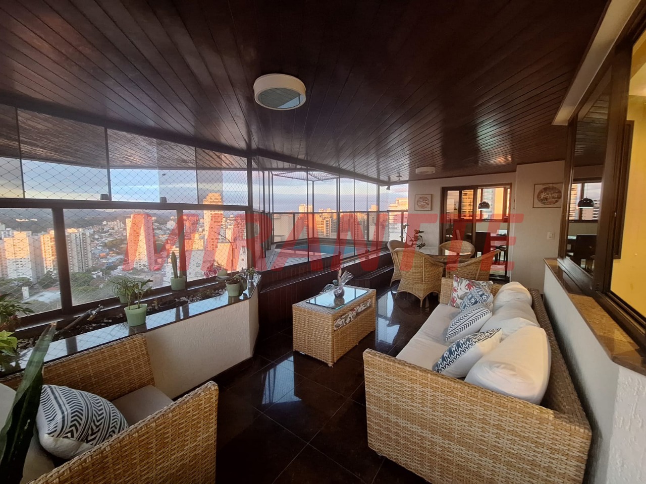 Apartamento de 250m² com 4 quartos em Santana