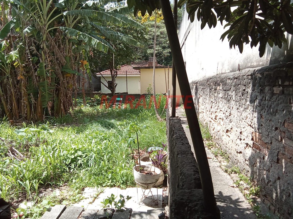 Terreno de 700m² com 2 quartos em Lauzane Paulista