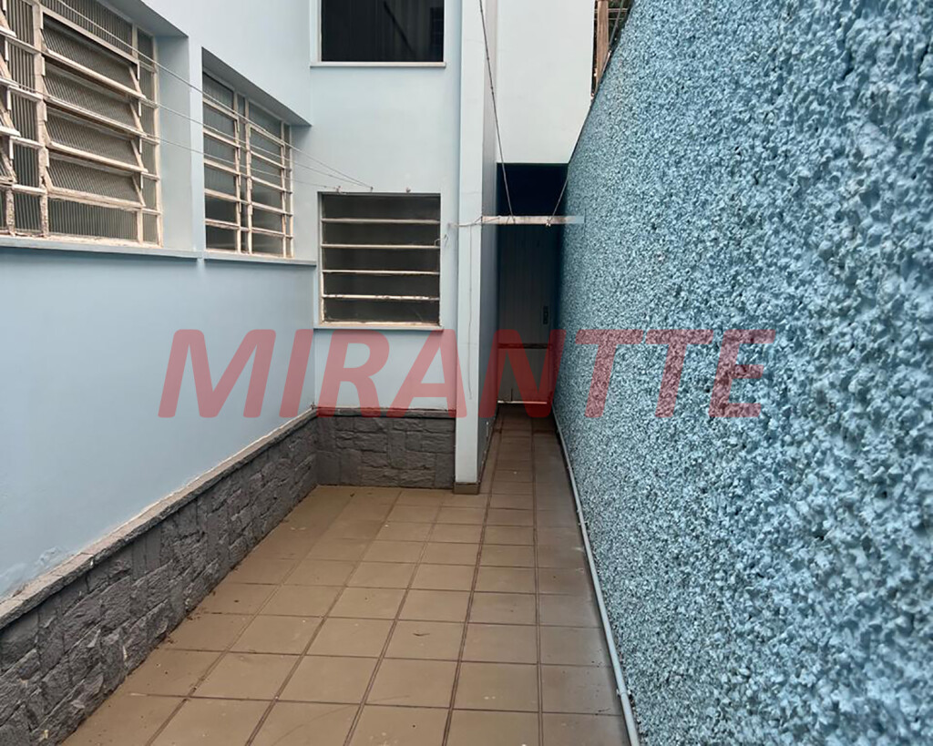 Sobrado de 350m² com 4 quartos em Santana