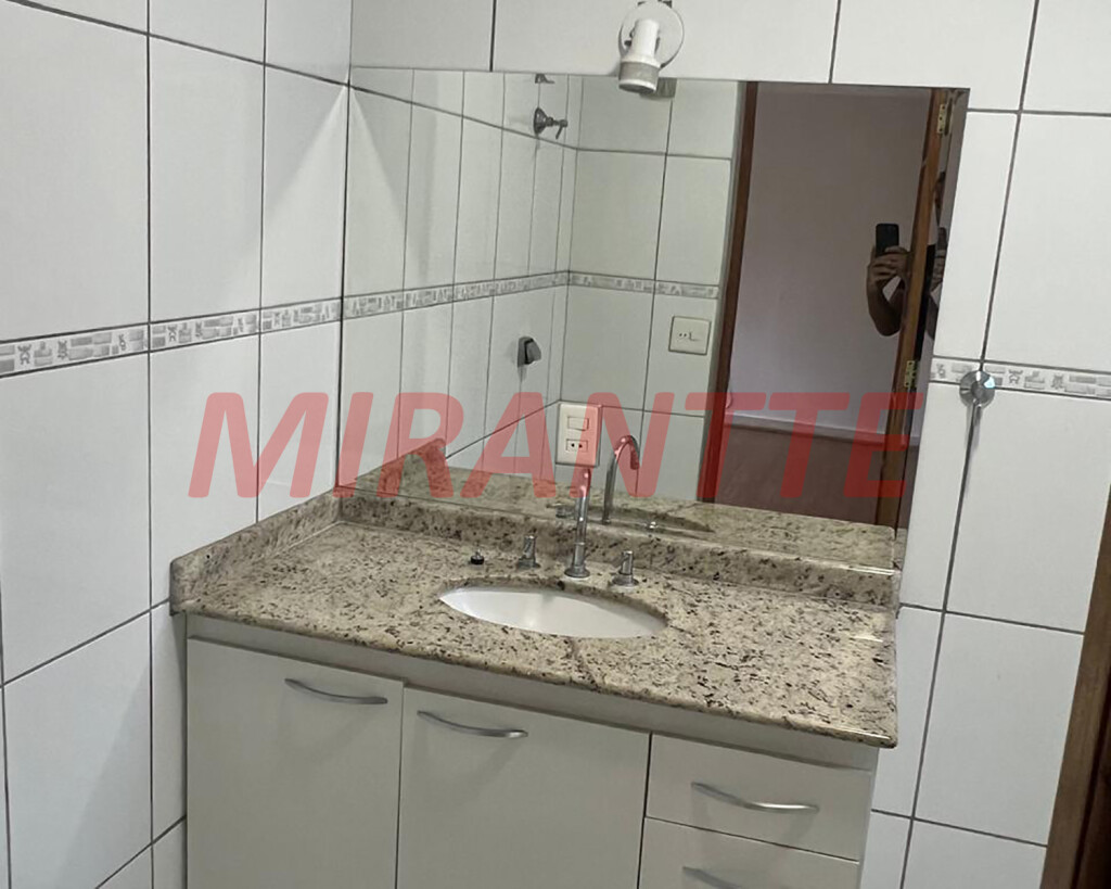 Sobrado de 350m² com 4 quartos em Santana