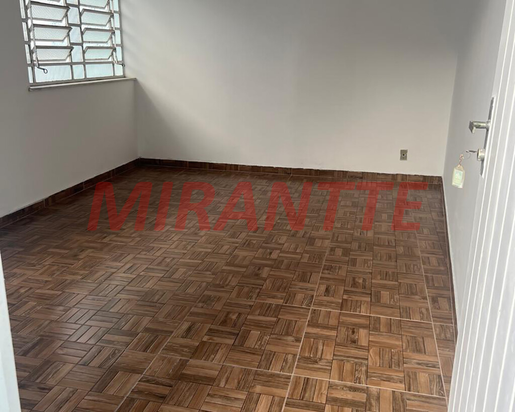 Sobrado de 350m² com 4 quartos em Santana