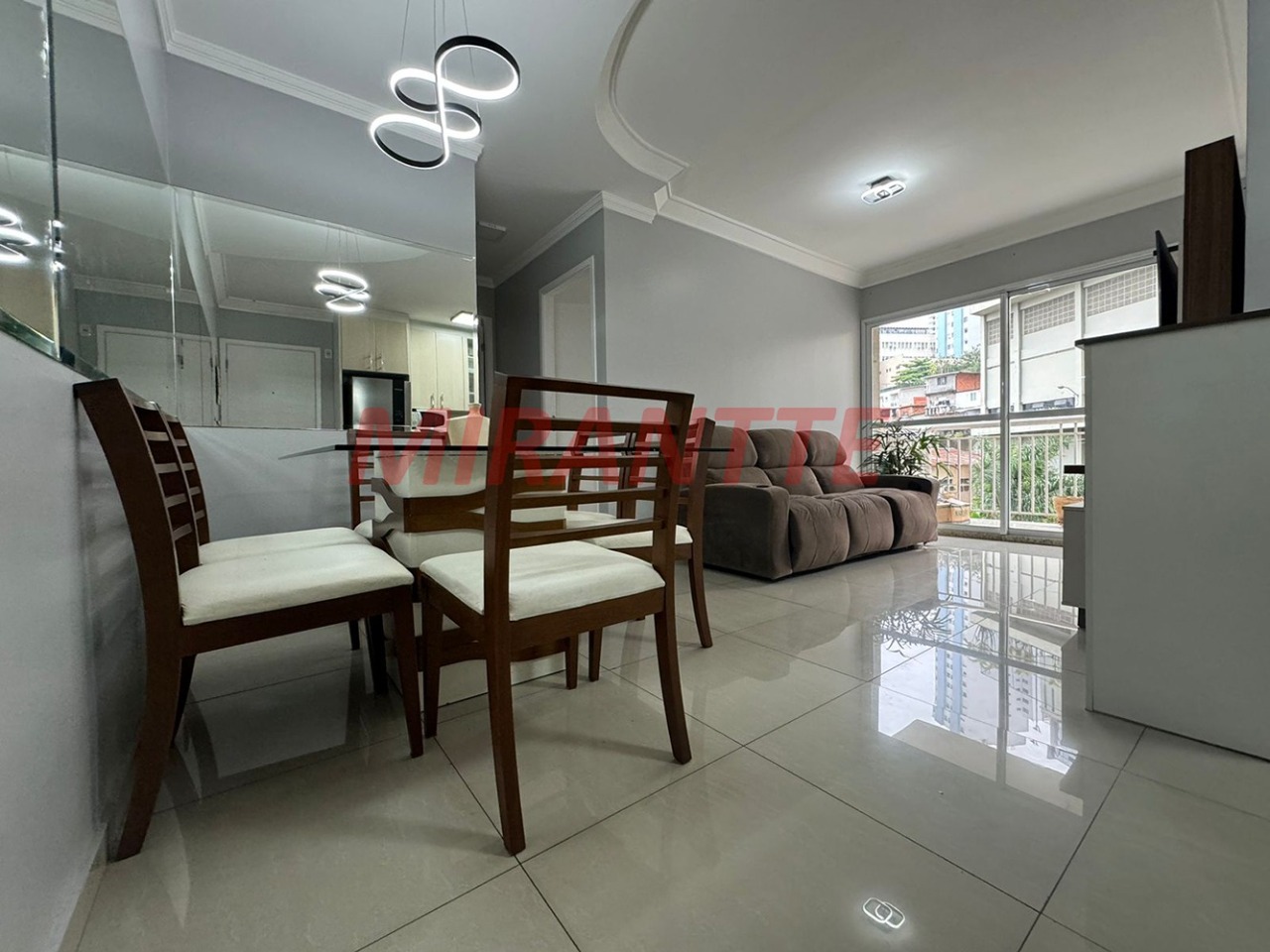 Apartamento de 65m² com 2 quartos em Santana