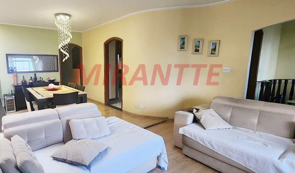 Sobrado de 382m² com 4 quartos em Vila Guilherme