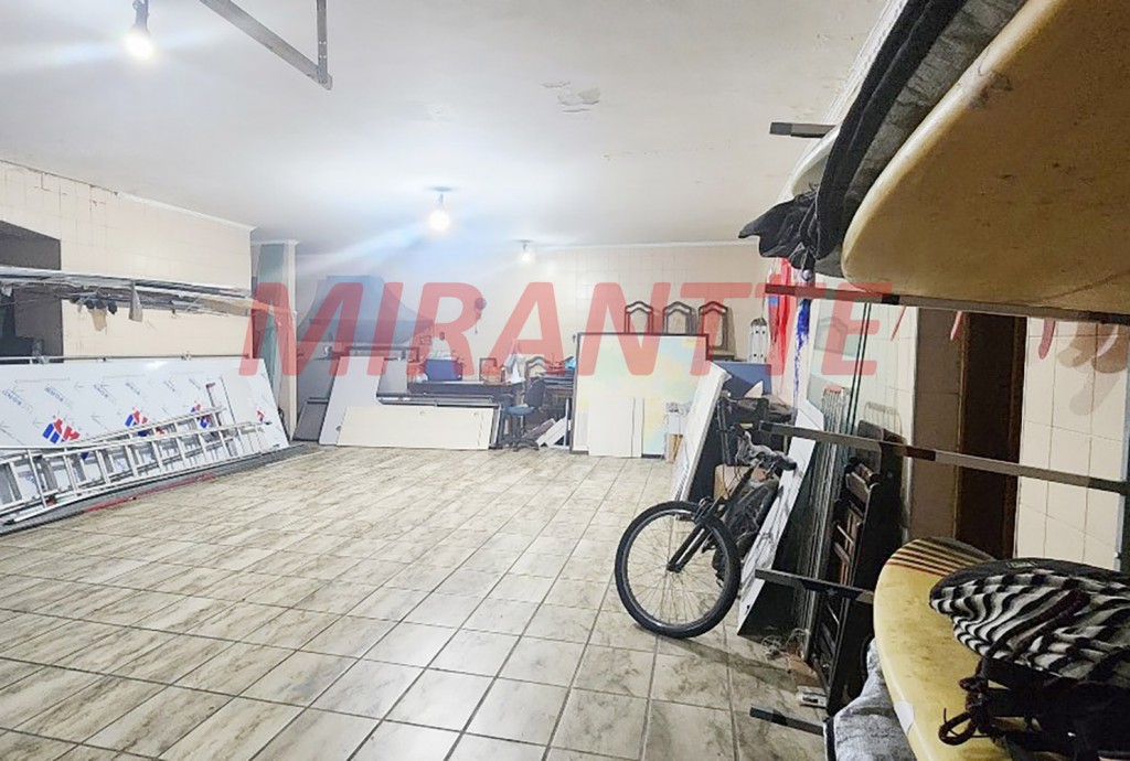 Sobrado de 382m² com 4 quartos em Vila Guilherme