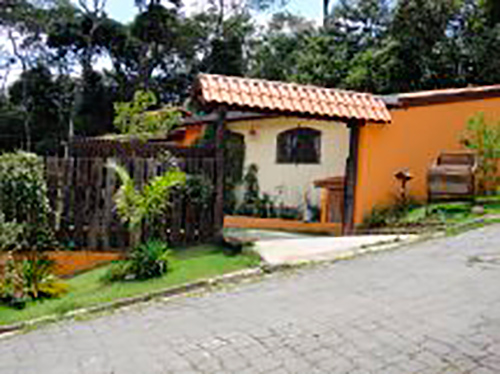 Cond. fechado de 280m² com 5 quartos em Chácara Santa Martha