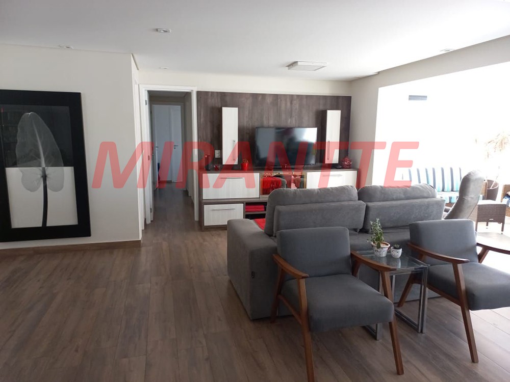Apartamento de 140m² com 3 quartos em Santa Teresinha