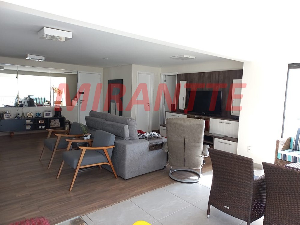 Apartamento de 140m² com 3 quartos em Santa Teresinha