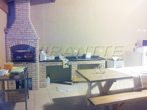 Comercial de 120m² em Furnas