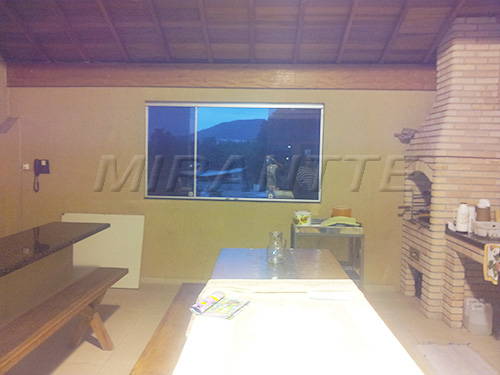 Comercial de 120m² em Furnas