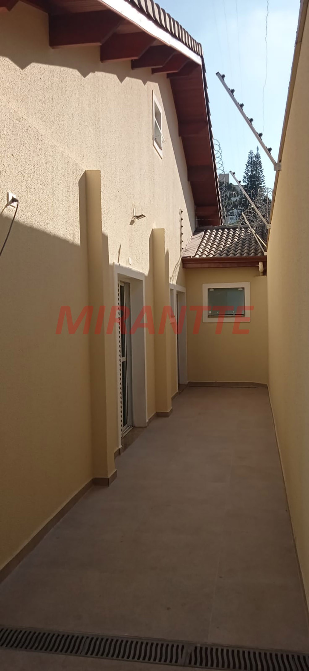 Casa terrea de 237m² com 3 quartos em Jardim Floresta