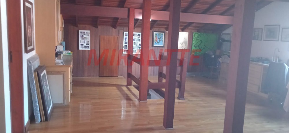 Casa terrea de 237m² com 3 quartos em Jardim Floresta