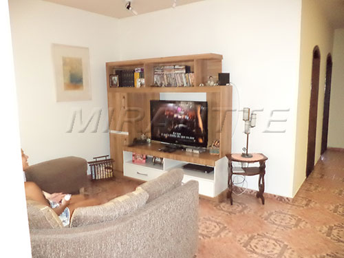 Sobrado de 262m² com 4 quartos em Vila Nova Parada