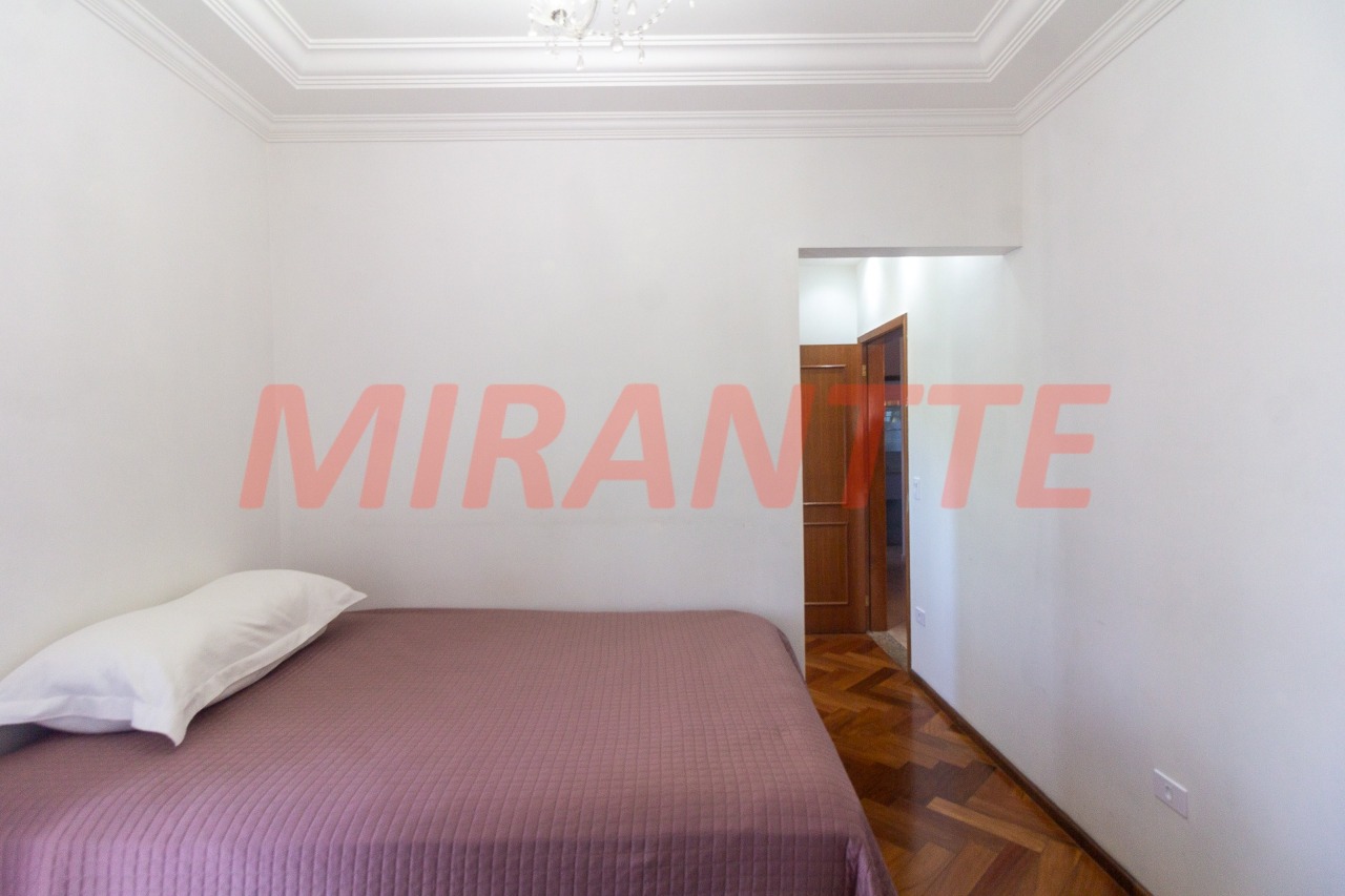 Sobrado de 250m² com 4 quartos em Horto Florestal