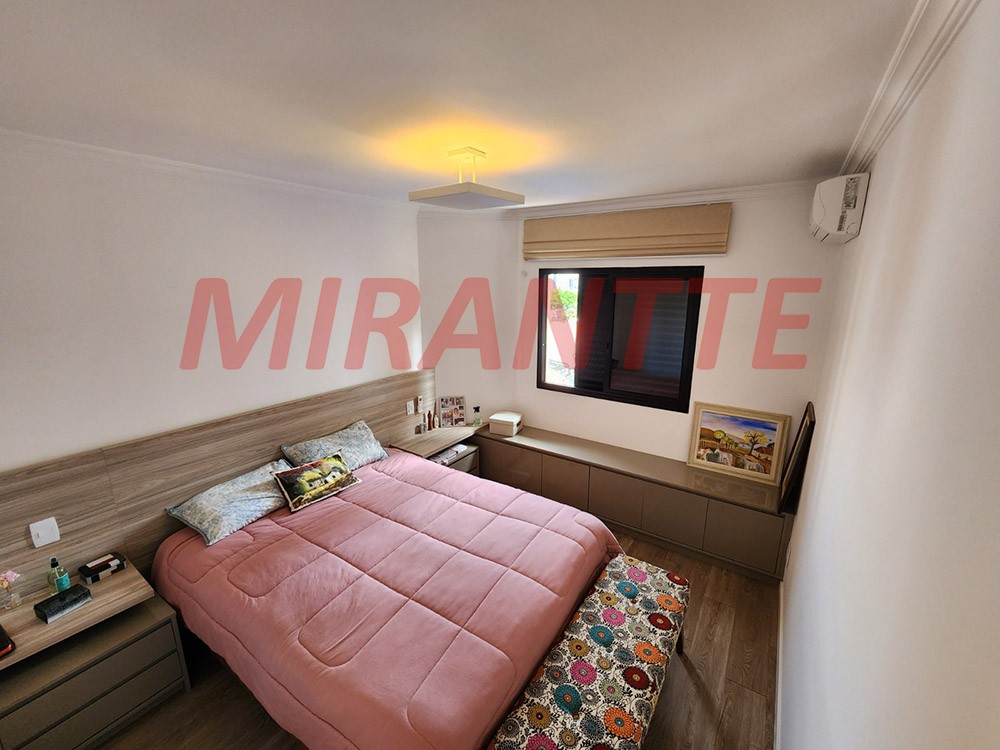 Apartamento de 147m² com 4 quartos em Água Fria