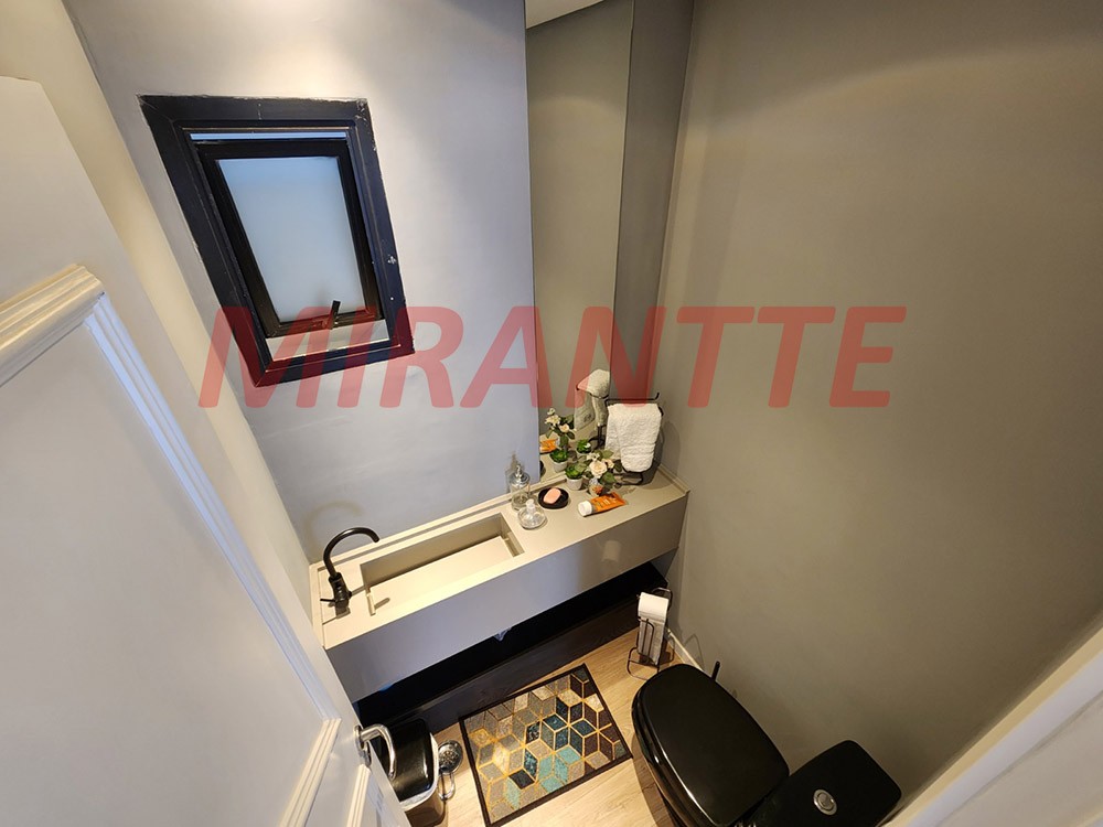 Apartamento de 147m² com 4 quartos em Água Fria