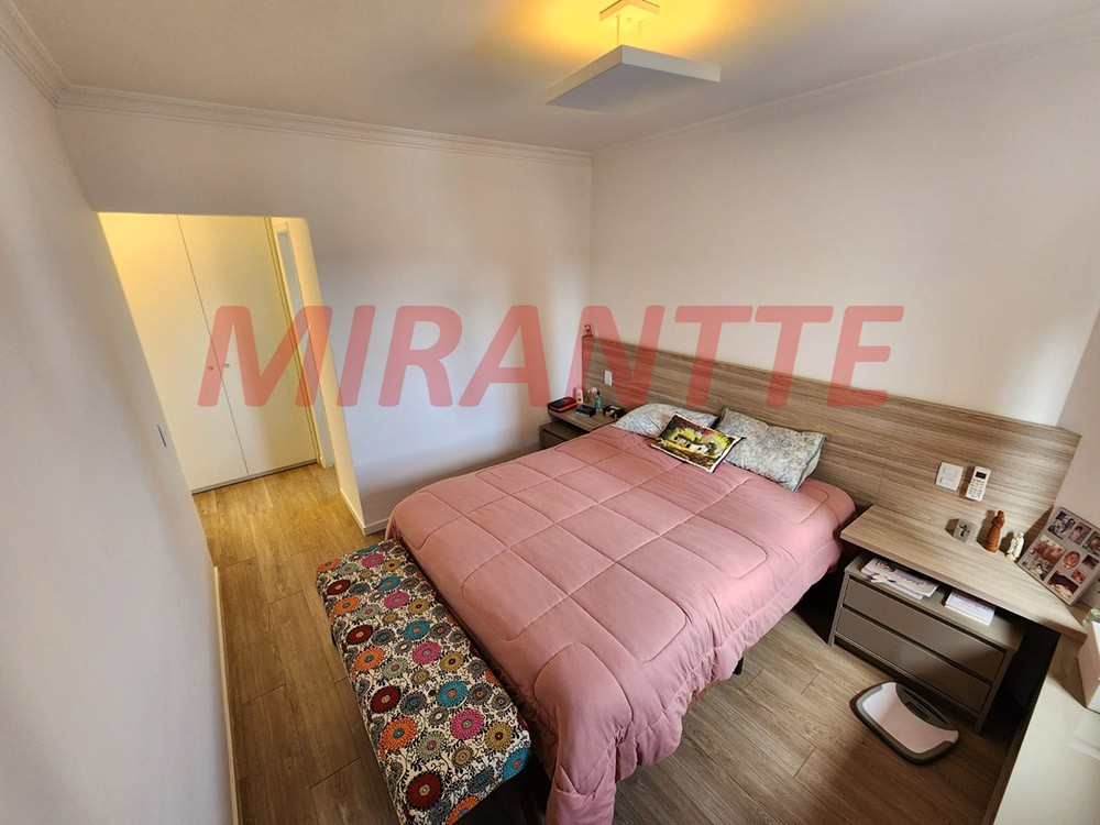 Apartamento de 147m² com 4 quartos em Água Fria