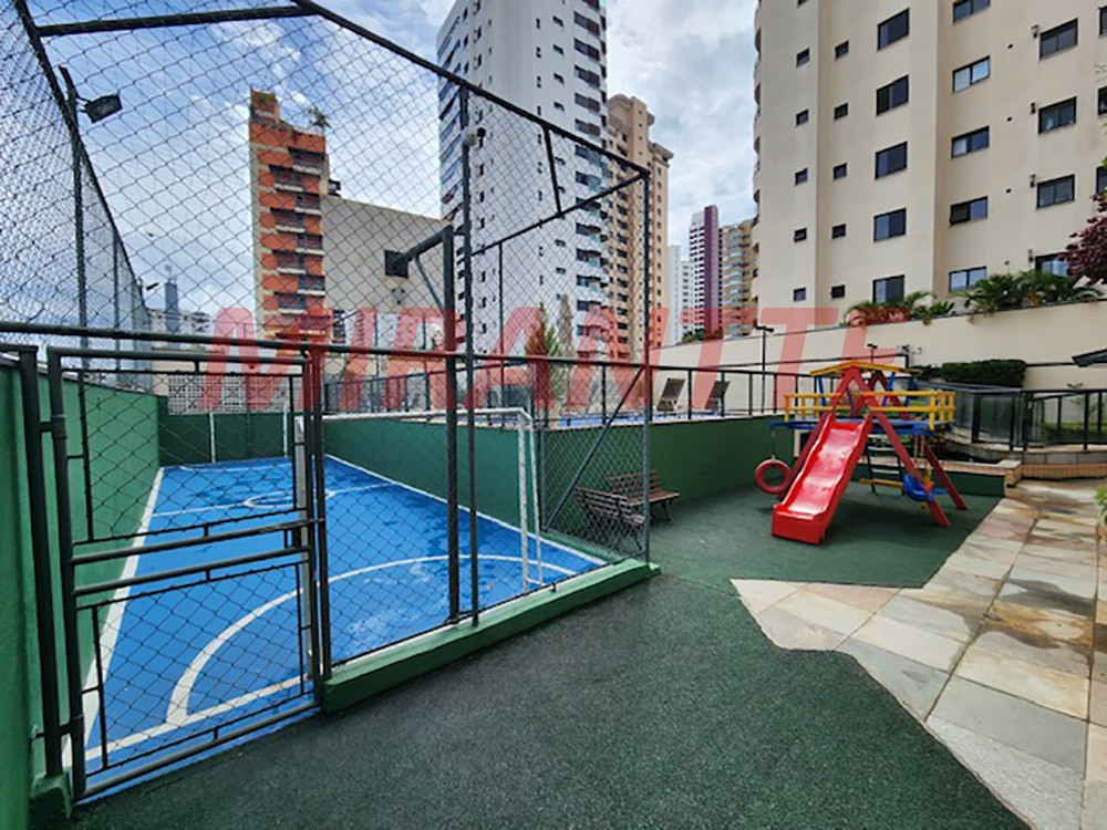 Apartamento de 147m² com 4 quartos em Água Fria