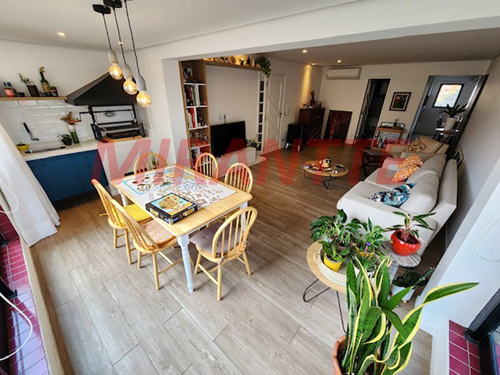 Apartamento de 147m² com 4 quartos em Água Fria
