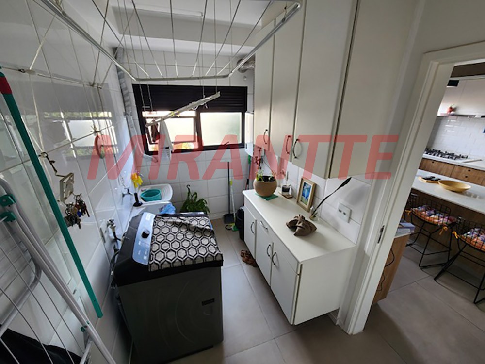 Apartamento de 147m² com 4 quartos em Água Fria