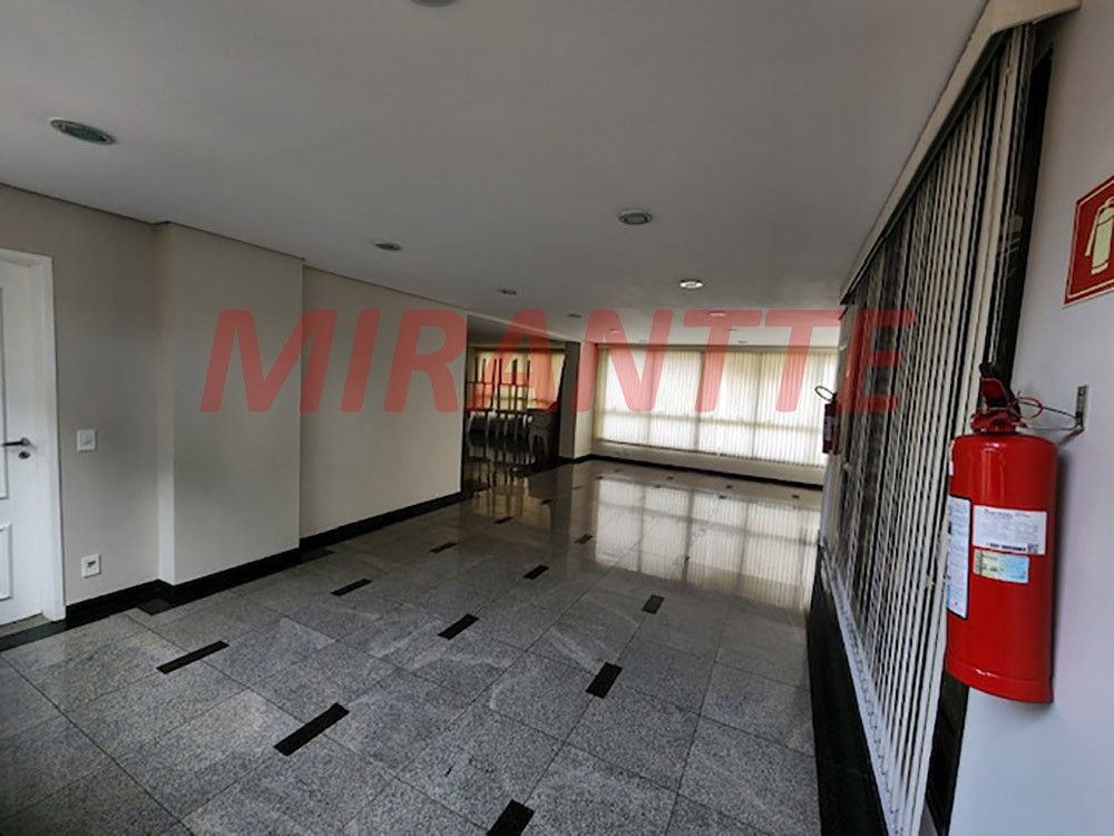 Apartamento de 147m² com 4 quartos em Água Fria