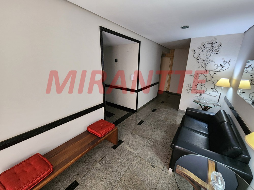 Apartamento de 147m² com 4 quartos em Água Fria