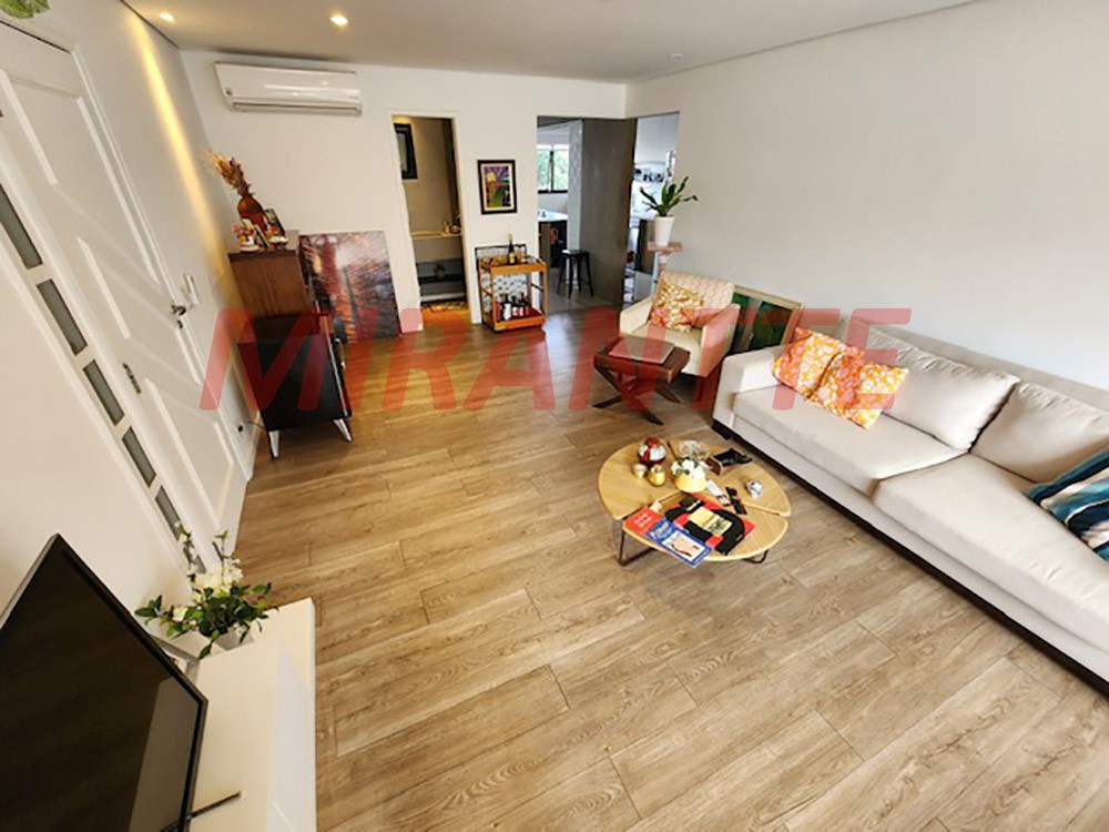 Apartamento de 147m² com 4 quartos em Água Fria