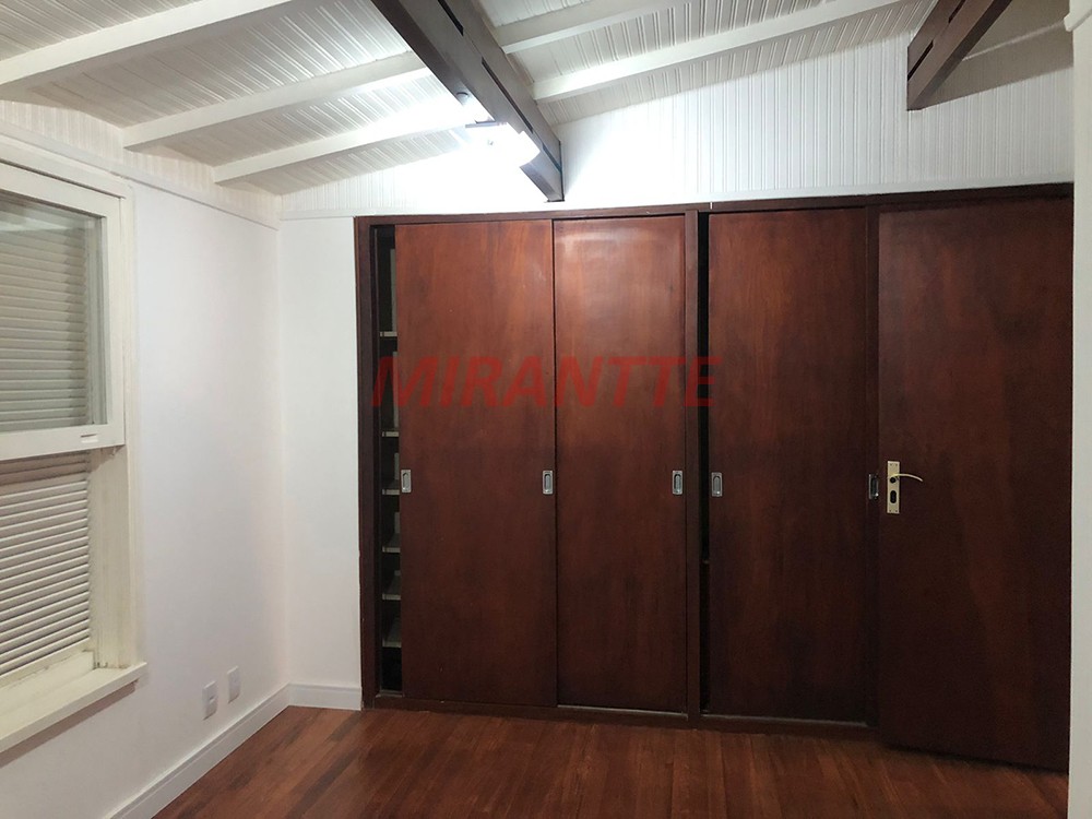 Sobrado de 220m² com 3 quartos em Tremembe